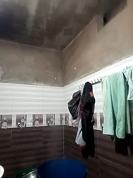 Snapshot of blonde_blg chatting on March 2026 01:18:02 PM blonde blg online show from March 2026 01:18:02 PM