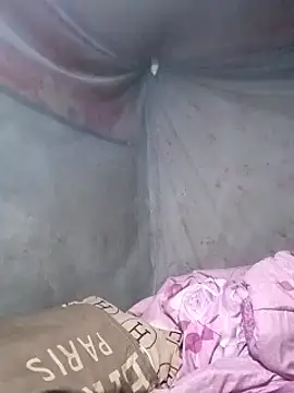 Snapshot of blonde_blg chatting on March 2026 11:03:01 AM blonde blg online show from March 2026 11:03:01 AM