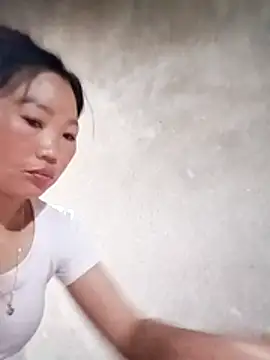 Snapshot of blonde_blg chatting on March 2026 12:26:02 AM blonde blg online show from March 2026 12:26:02 AM