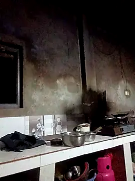 Snapshot of blonde_blg chatting on March 2026 10:48:01 PM blonde blg online show from March 2026 10:48:01 PM