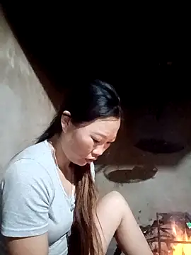 Snapshot of blonde_blg chatting on April 2026 11:03:01 PM blonde blg online show from April 2026 11:03:01 PM