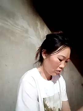 Snapshot of blonde_blg chatting on April 2026 11:35:02 PM blonde blg online show from April 2026 11:35:02 PM