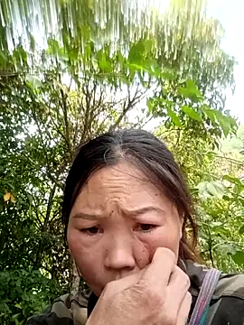 Snapshot of blonde_blg chatting on April 2026 05:45:02 AM blonde blg online show from April 2026 05:45:02 AM