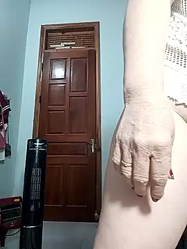 Em-mupmup online show from January 2026 06:41:02 AM