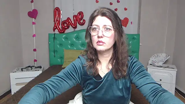 RoseHille online show from February 2026 06:04:01 PM