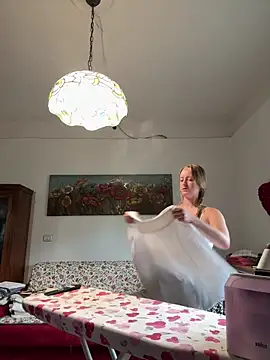 Snapshot of NaughtyAmore chatting on November 2025 02:49:02 PM NaughtyAmore online show from November 2025 02:49:02 PM