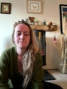 Snapshot of NaughtyAmore chatting on December 2025 10:02:01 AM NaughtyAmore online show from December 2025 10:02:01 AM