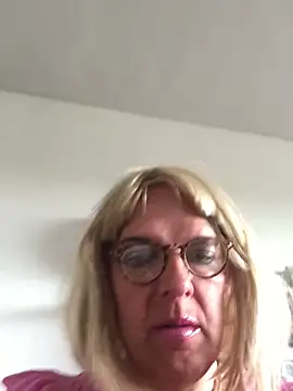 simone xdressing online show from June 2026 02:43:02 PM