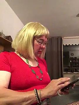 simone xdressing online show from June 2026 11:29:02 PM
