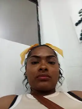 Snapshot of Khatiu chatting on November 2025 09:58:01 PM Khatiu online show from November 2025 09:58:01 PM