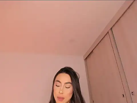 Snapshot of sofilopezcol chatting on December 2025 08:37:02 PM sofilopezcol online show from December 2025 08:37:02 PM