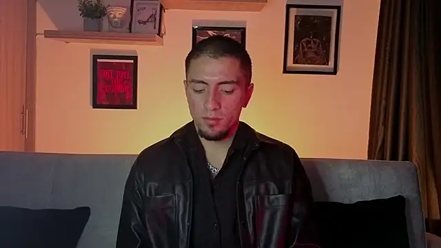 AresMassimoX online show from November 2025 03:45:02 AM