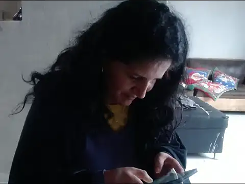 Sra Angelina online show from December 2025 07:10:02 PM