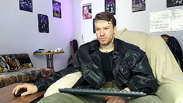 Huntall77 online show from February 2026 06:50:02 AM