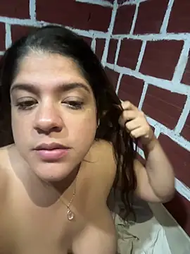 diamore3377 online show from February 2026 07:51:01 AM