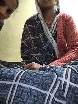 Snapshot of Geeta-143 chatting on November 2025 12:02:02 PM Geeta-143 online show from November 2025 12:02:02 PM