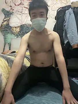 Snapshot of Theo615 chatting on November 2025 02:44:01 PM Theo615 online show from November 2025 02:44:01 PM