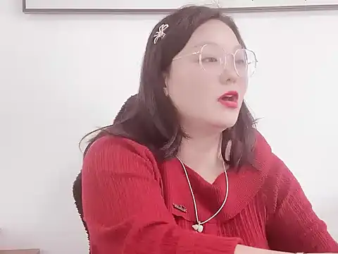 Snapshot of Lydia-Wei chatting on November 2025 06:45:01 AM Lydia-Wei online show from November 2025 06:45:01 AM