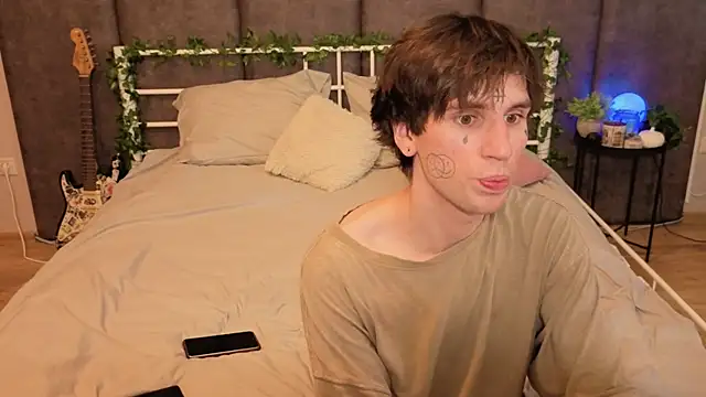 Danny loves Mary online show from July 2026 02:02:02 AM