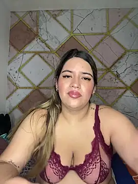 Amira Malia online show from April 2026 12:11:02 PM