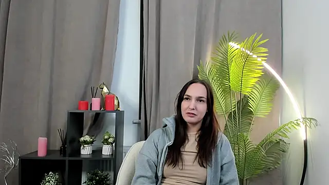 MishaHolme online show from November 2025 03:33:01 PM