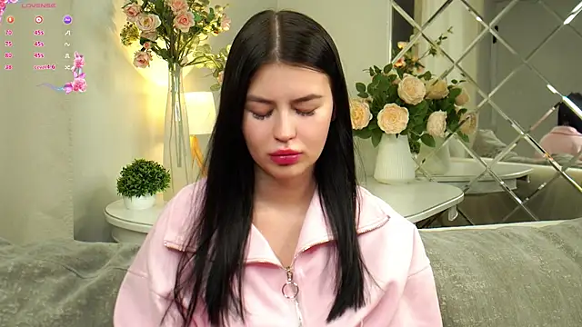 Snapshot of CoreenYorton chatting on February 2026 01:21:02 AM CoreenYorton online show from February 2026 01:21:02 AM