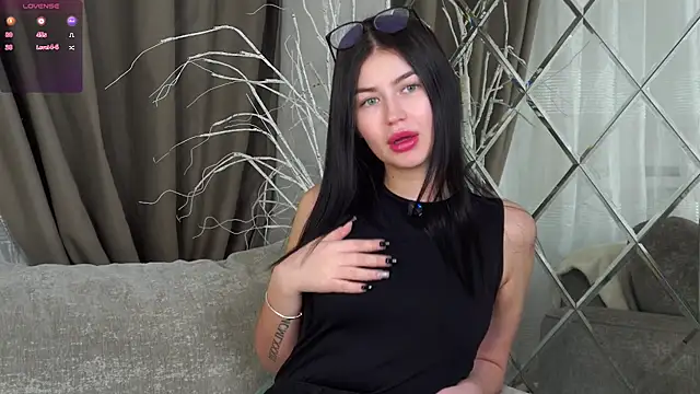 Snapshot of CoreenYorton chatting on February 2026 01:09:01 AM CoreenYorton online show from February 2026 01:09:01 AM