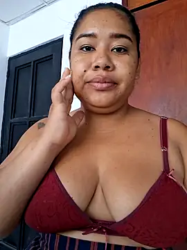 Snapshot of Sarahy- chatting on May 2026 01:28:02 PM Sarahy- online show from May 2026 01:28:02 PM