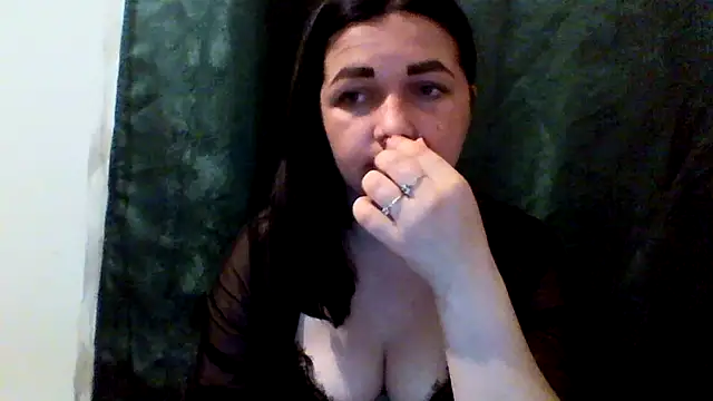 Vitalina282128 online show from July 2026 06:47:01 PM