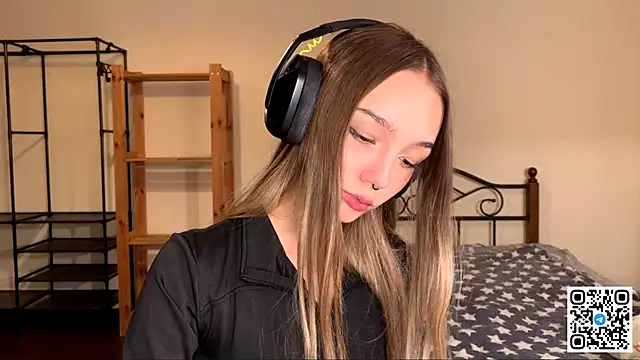 HoaPatton online show from November 2025 11:09:01 AM