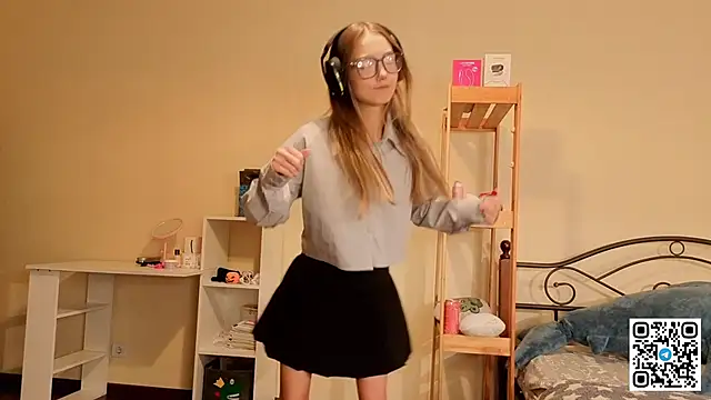 HoaPatton online show from December 2025 11:08:02 AM