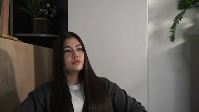 Snapshot of MelodySeanor chatting on November 2025 05:18:02 AM MelodySeanor online show from November 2025 05:18:02 AM