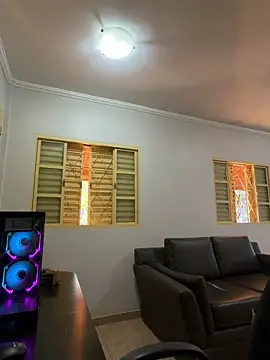 Lucasjandre online show from April 2026 07:59:01 PM