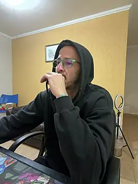 Lucasjandre online show from July 2026 12:51:01 AM