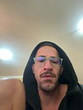 Lucasjandre online show from July 2026 11:17:02 AM