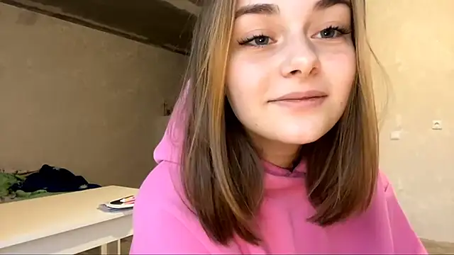 Snapshot of GeralynChiszar chatting on November 2025 07:29:01 AM GeralynChiszar online show from November 2025 07:29:01 AM