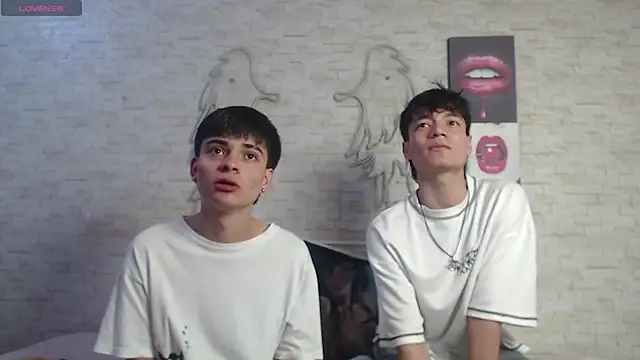 axel milo kairo and noa online show from January 2026 07:48:02 PM