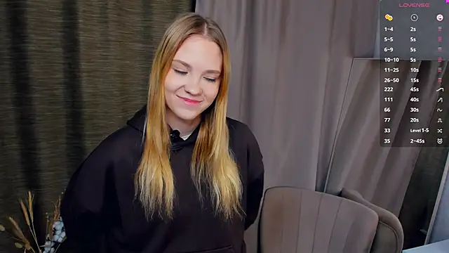 Snapshot of KinaSporcic chatting on November 2025 01:55:01 PM KinaSporcic online show from November 2025 01:55:01 PM