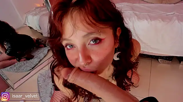 Velvet Dreamss online show from April 2026 01:41:01 PM