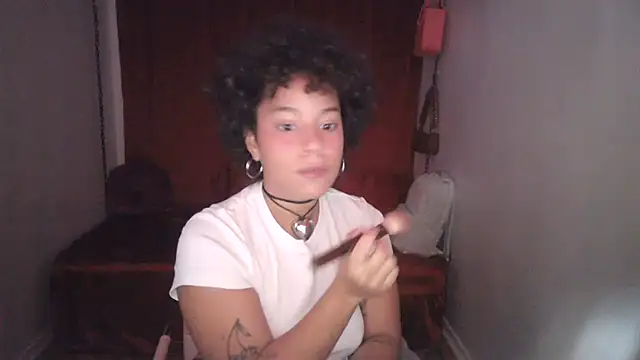 PrettyLittleProblem online show from November 2025 04:07:01 PM