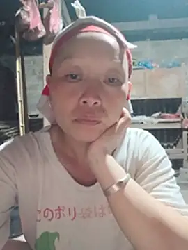 Snapshot of girl-hot2x chatting on July 2026 01:14:01 PM girl-hot2x online show from July 2026 01:14:01 PM