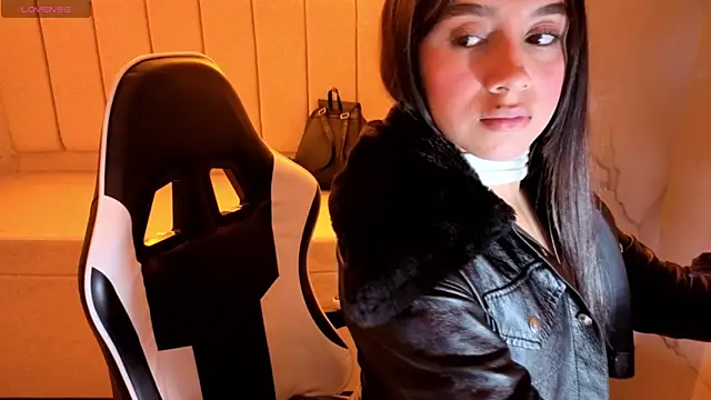 Snapshot of Juliana_Tx chatting on November 2025 02:55:02 AM Juliana Tx online show from November 2025 02:55:02 AM