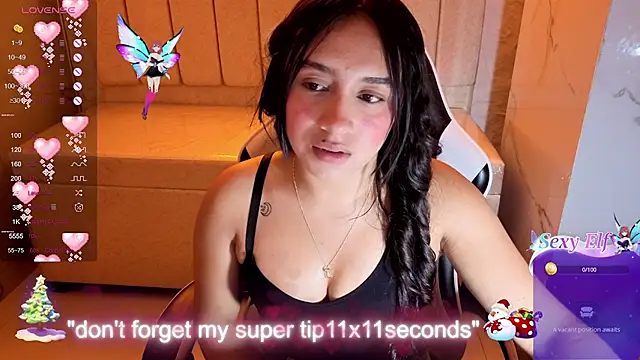 Snapshot of Juliana_Tx chatting on December 2025 12:45:01 PM Juliana Tx online show from December 2025 12:45:01 PM