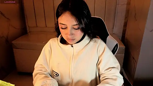 Snapshot of Juliana_Tx chatting on January 2026 12:54:02 PM Juliana Tx online show from January 2026 12:54:02 PM