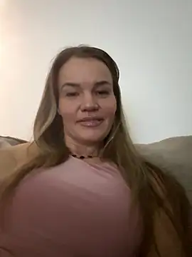 Cutebrowneyes  online show from January 2026 10:03:02 PM