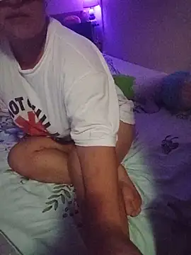 Snapshot of Charliizinpink chatting on March 2026 02:45:02 PM Charliizinpink online show from March 2026 02:45:02 PM