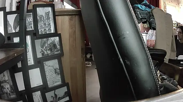 Chrisatmiami online show from November 2025 02:17:02 PM