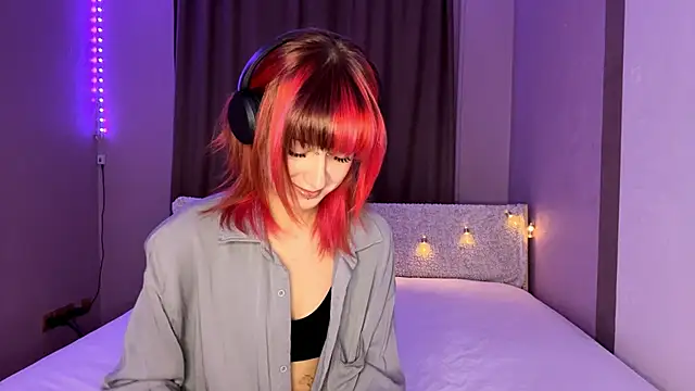 EmilySkyline online show from January 2026 01:13:02 PM