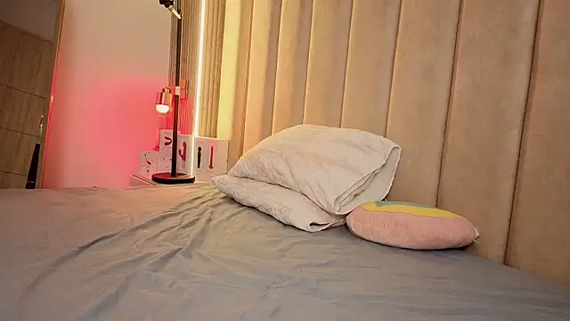 Iamnyxy online show from April 2026 11:37:01 AM