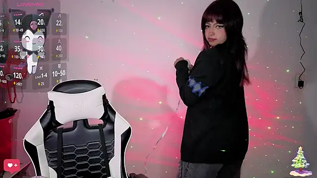 Melody Ghot online show from November 2025 03:00:01 PM